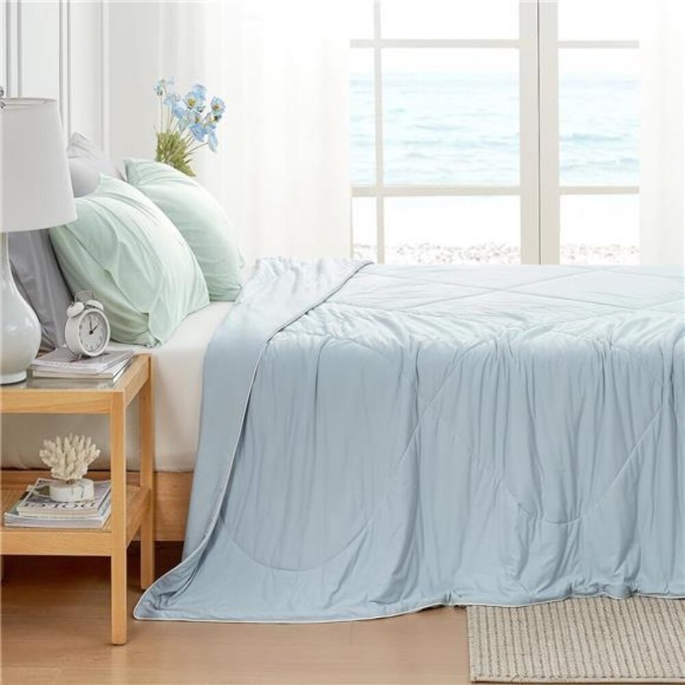Cozy Bliss Cooling Comforter Queen Size, Cooling Blankets for Hot Sleepers - Picture 5 of 7